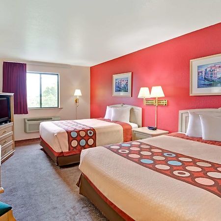 Super 8 By Wyndham Albuquerque West/Coors Blvd Ξενοδοχείο Εξωτερικό φωτογραφία