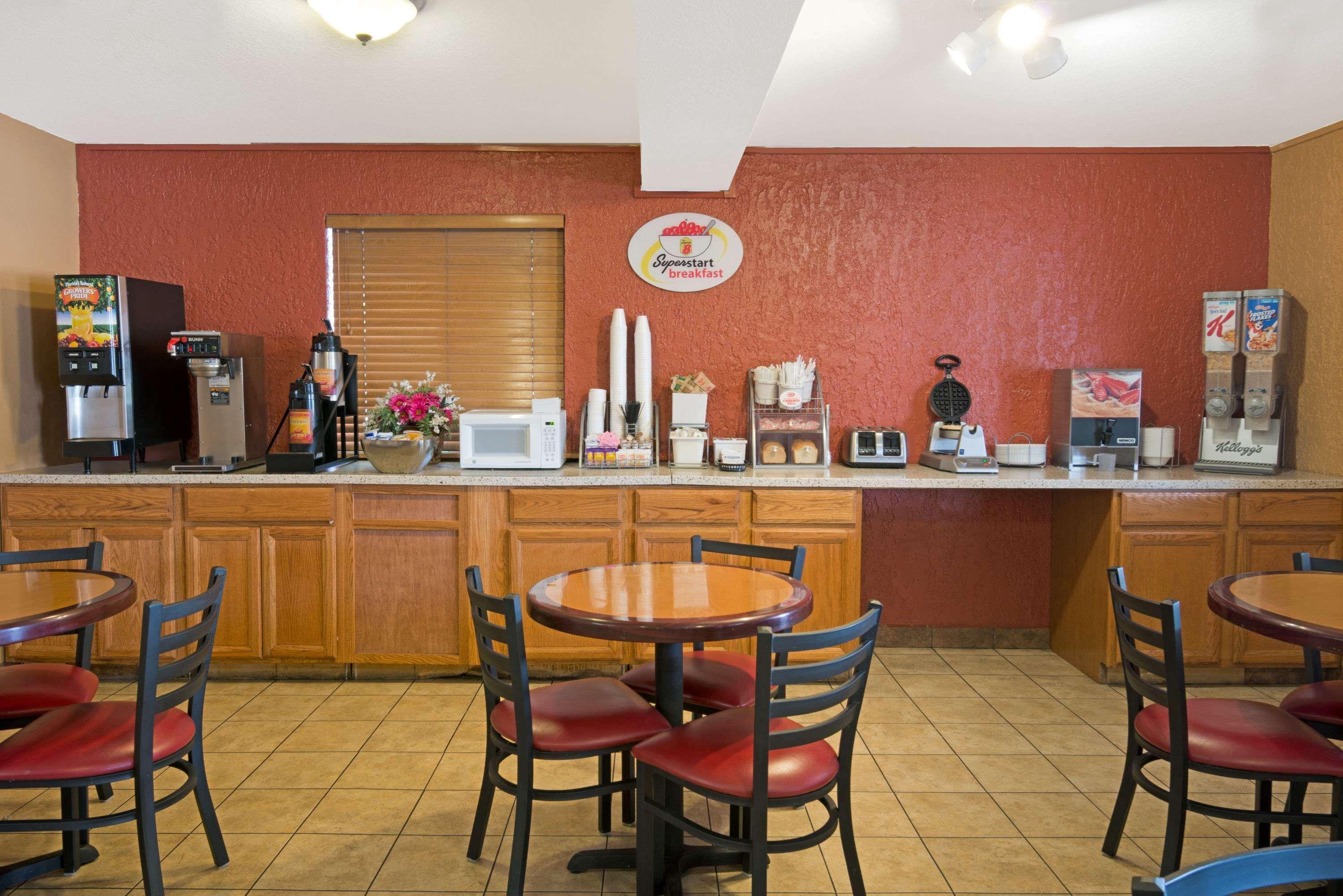 Super 8 By Wyndham Albuquerque West/Coors Blvd Ξενοδοχείο Εξωτερικό φωτογραφία