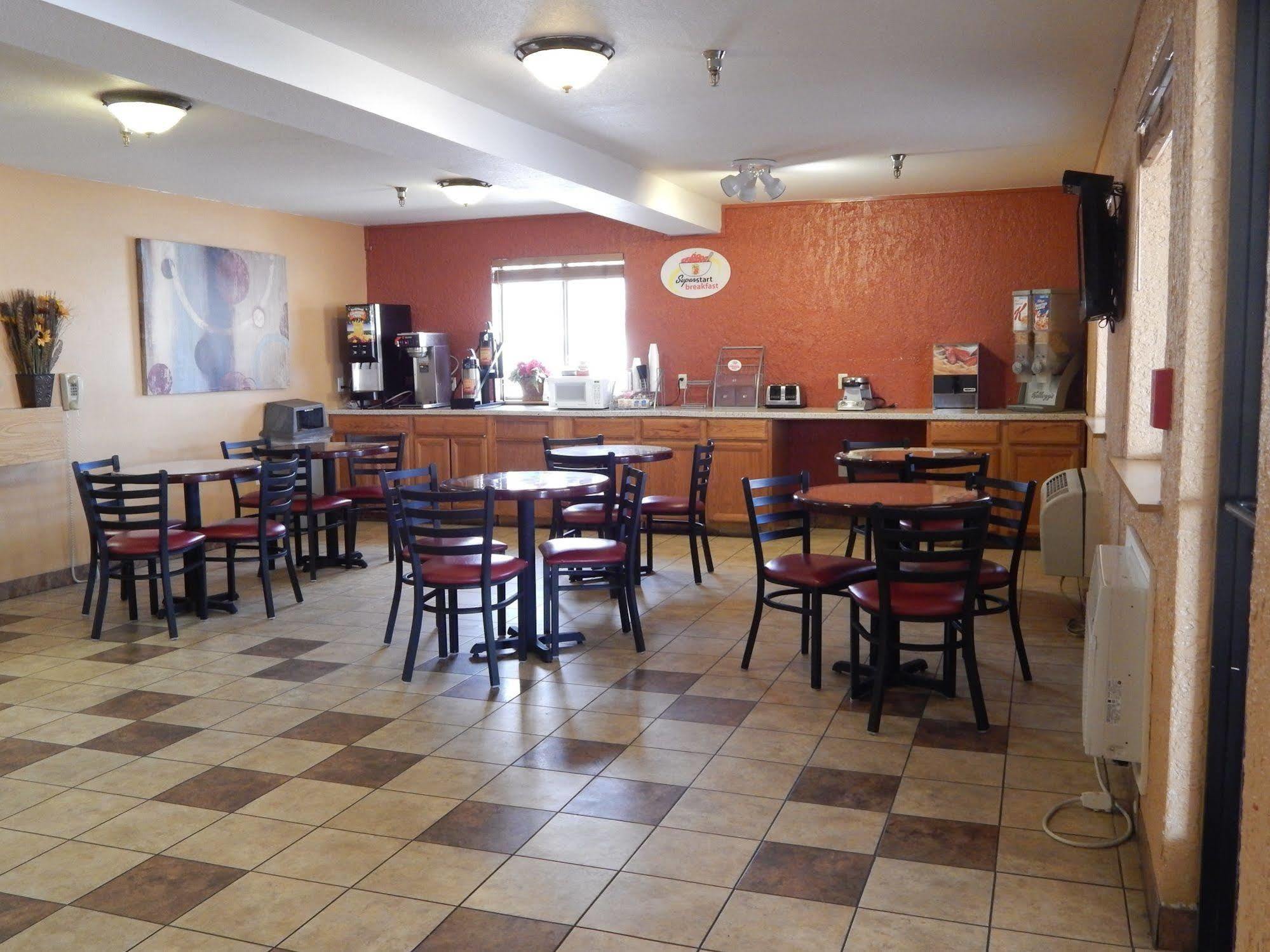 Super 8 By Wyndham Albuquerque West/Coors Blvd Ξενοδοχείο Εξωτερικό φωτογραφία