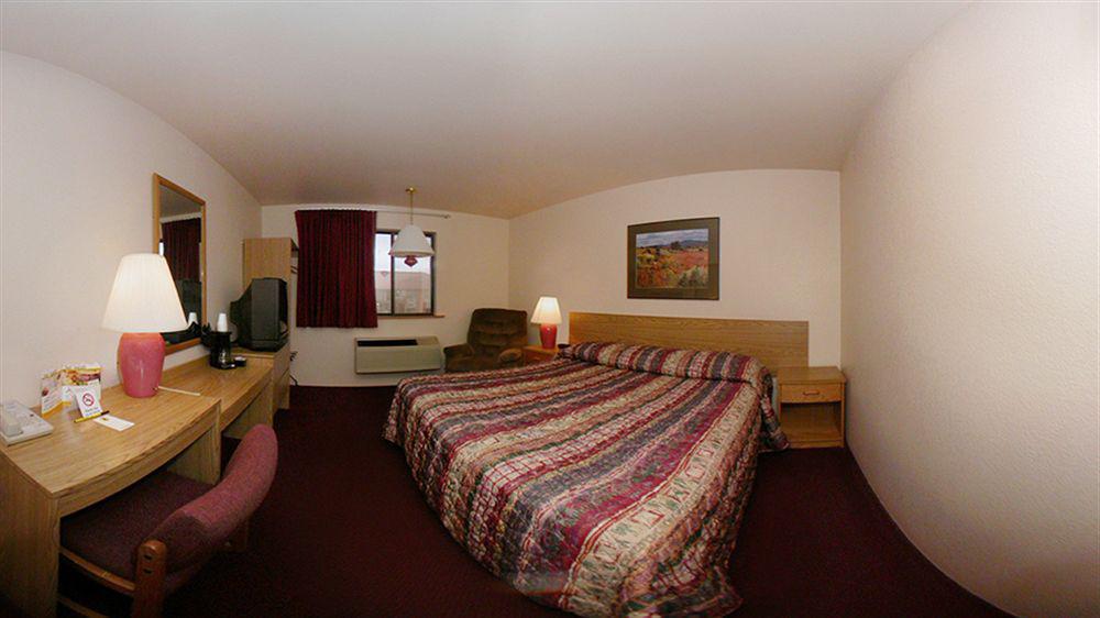 Super 8 By Wyndham Albuquerque West/Coors Blvd Ξενοδοχείο Εξωτερικό φωτογραφία